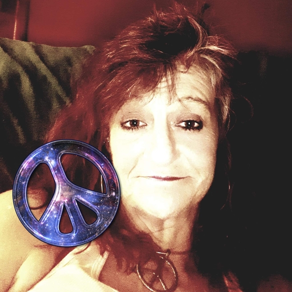 shelly_james